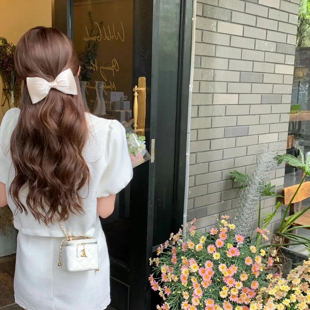 夫人别逃了贺少真的是来报恩的